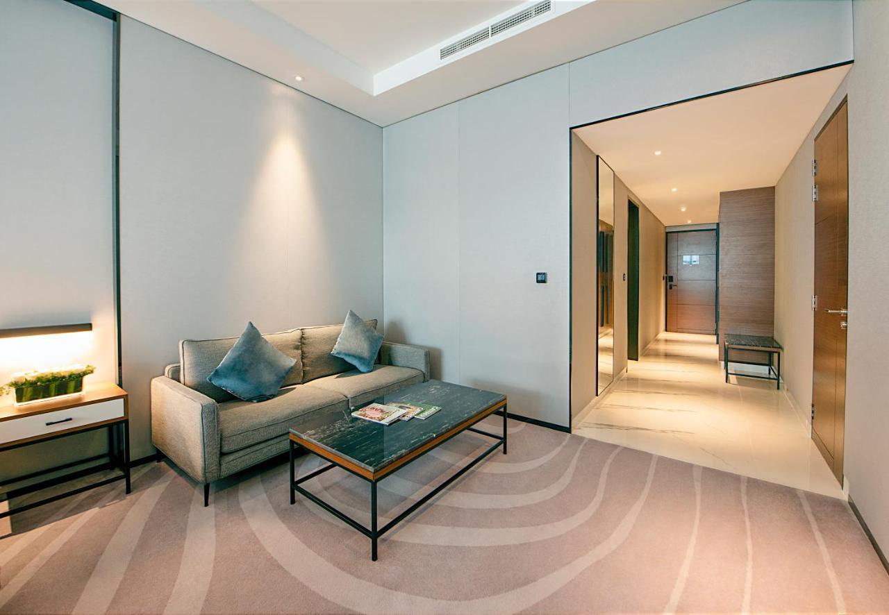 דובאי Asiana Grand Hotel מראה חיצוני תמונה A room at the hotel