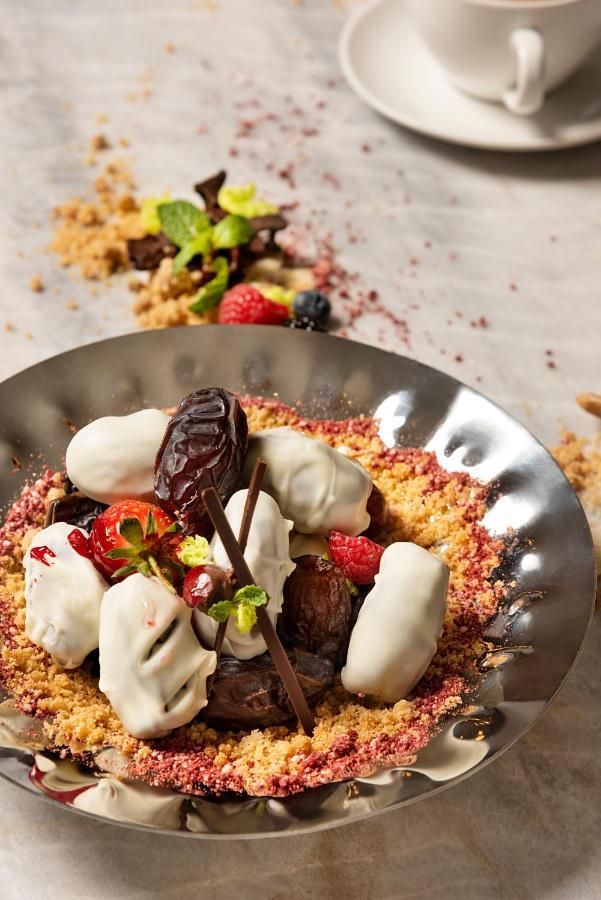 דובאי Asiana Grand Hotel מראה חיצוני תמונה A chocolate parfait